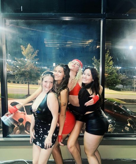 Katie Gilmore nette pornostar archiv