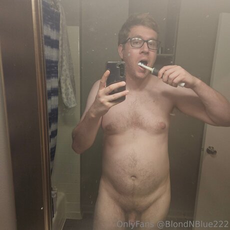 Blondnblue222 erwachsene porno foto