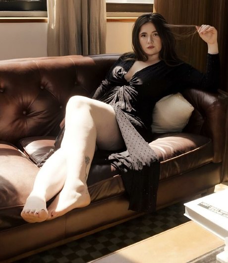 Emma Kenney hübsche perfekte bilder