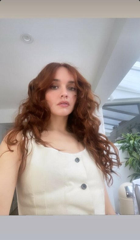Olivia Cooke erotische porno galerie