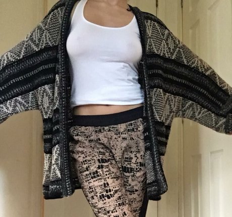 Miss Manganese ASMR kunst sexy archiv