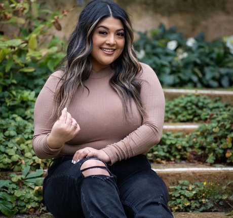 Lucia Yanez schöne kunst bild