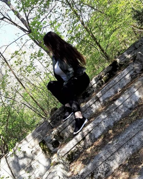 Andreea Buga kostenlose galerien