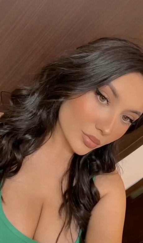 Andreea Buga porno schöne bilder