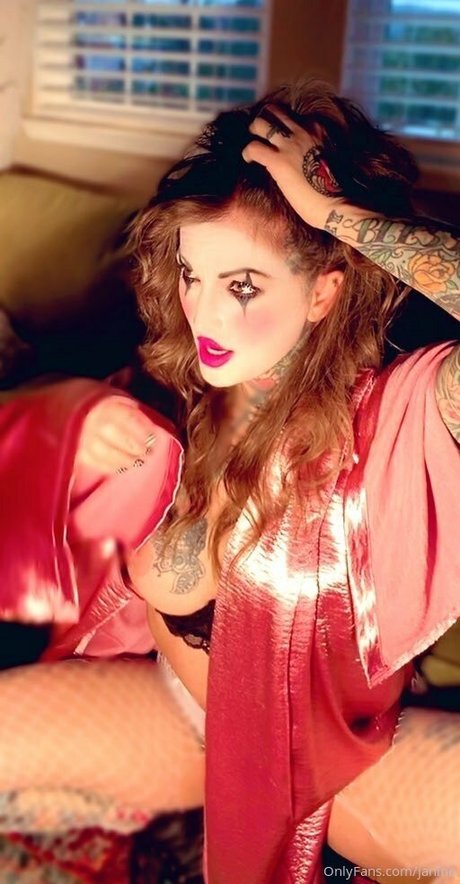 janine pornostar nackt archiv