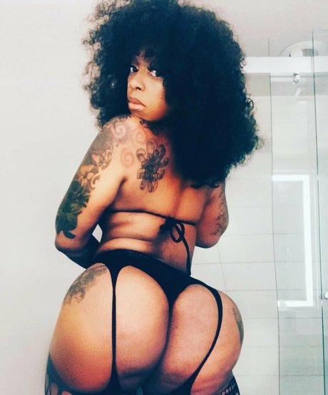 lawdhavemercy model pornografische bilder