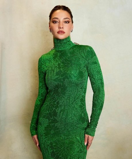 Madelyn Cline top schöne bilder