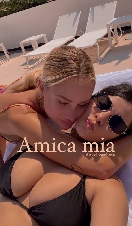 Anna Rebellato hübsche nackte galerie