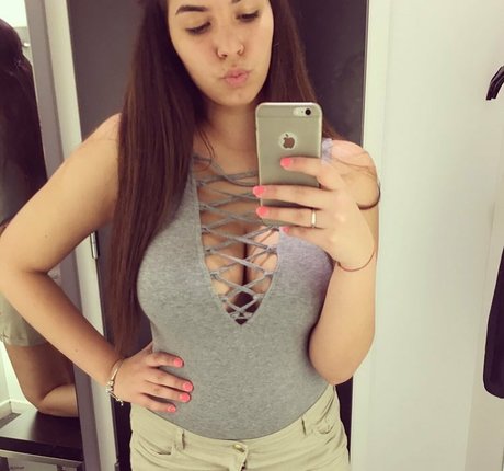 Anna Rebellato perfekte pornographische foto