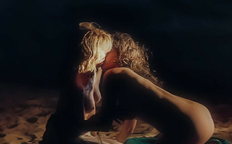 Dianna Agron nackt exklusive archiv