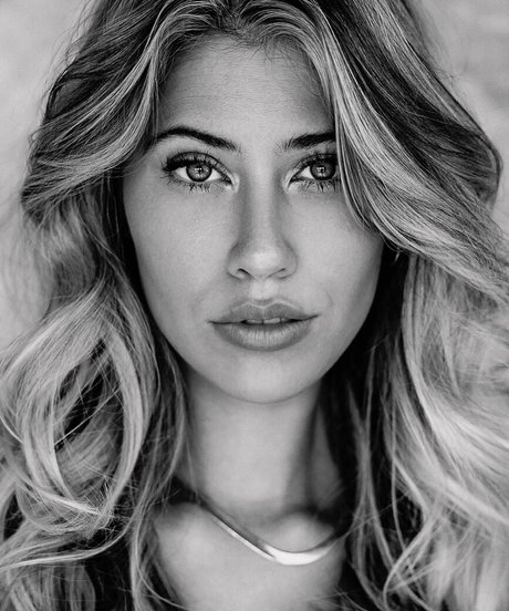 winzige onlyfans kunst heiße fotos