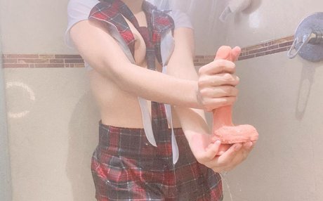 Mariana Kuyuri porno schöne bilder