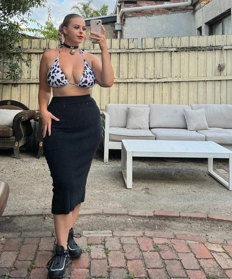 Jasmine Ramage sexy kunst fotos