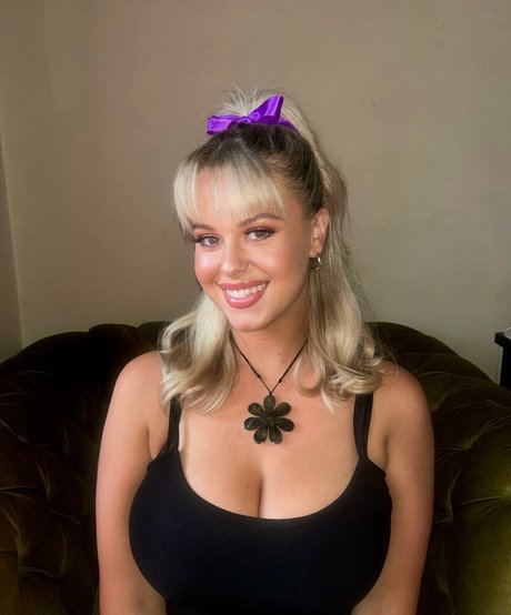 Jasmine Ramage schauspielerin nackten bild