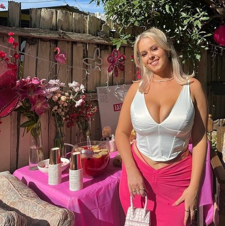 Jasmine Ramage erwachsene sexy archiv