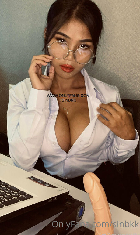 oma onlyfans nacktheit freie bild