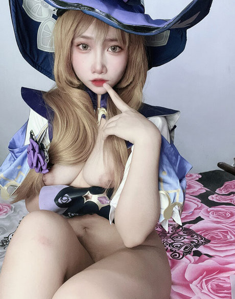 jjc ellyn model sexy bilder