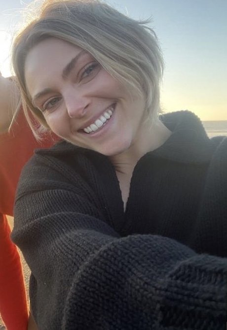 AnnaSophia Robb hübsche pornographische bilder