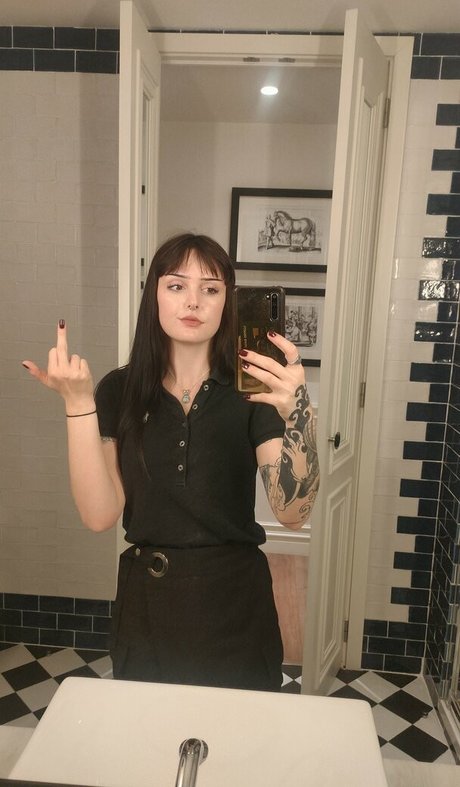 missdellavigne schauspielerin freie galerien