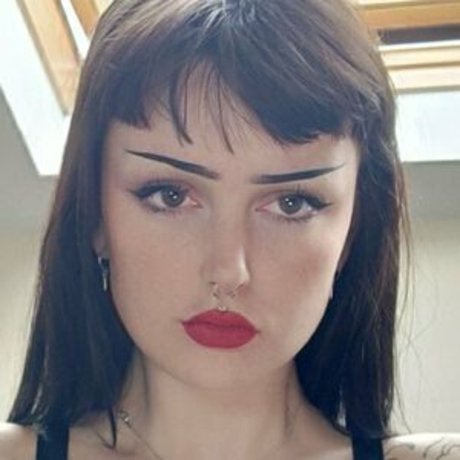 missdellavigne schöne erwachsene bilder