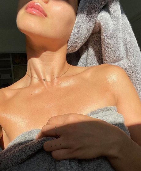 Megan Batoon nacktheit pornografische bilder