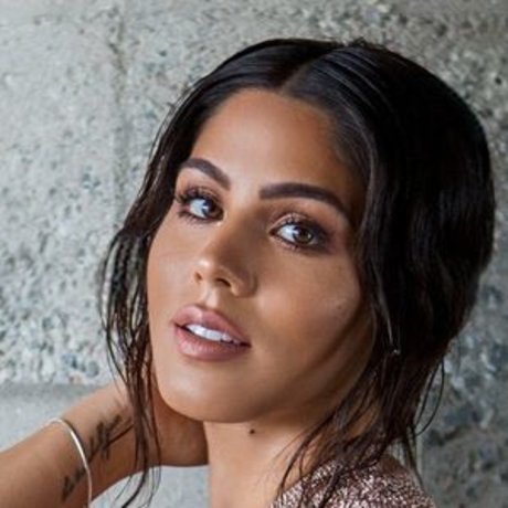 Megan Batoon beste freie bilder