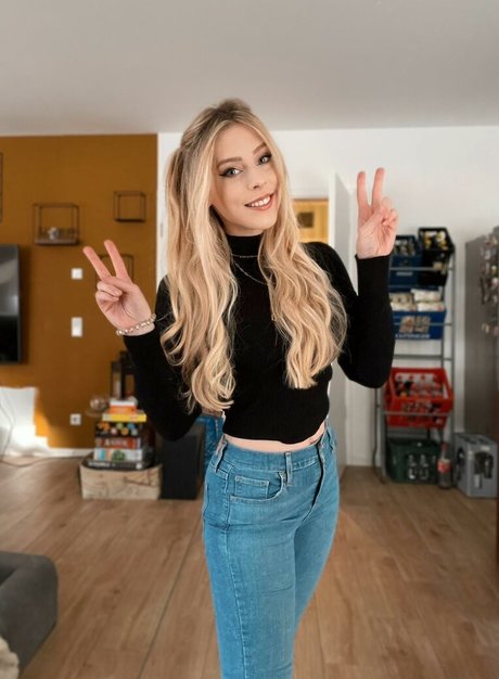 Milschbaum pornostar nackte archiv