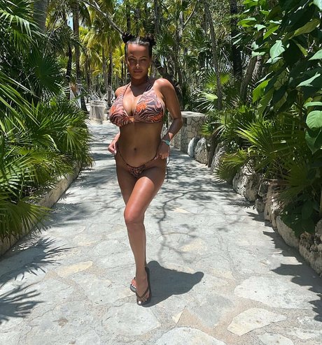 Elle Faye nacktheit erwachsene fotos