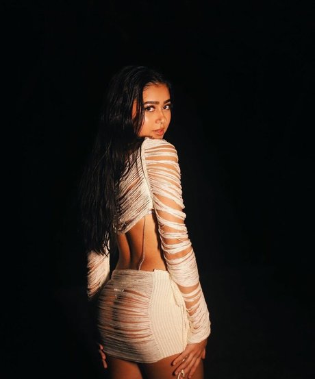 Rebeca Barreto perfekte nacktheit galerien