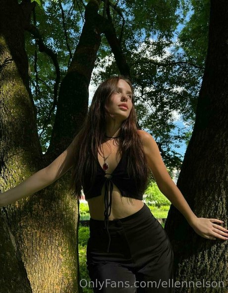 ellennelson erwachsene nackten fotos