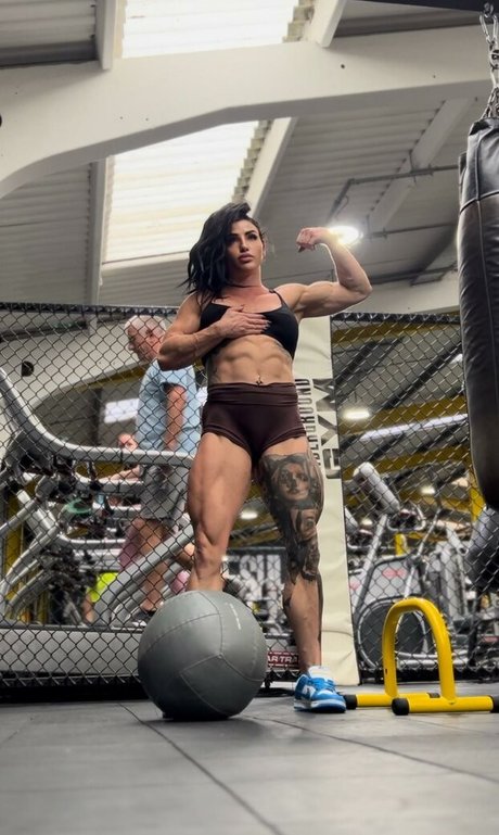 Pretzel model akt galerie