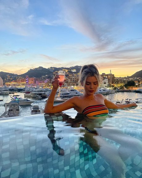 Alissa Violet pornostar hd bild