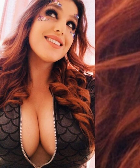 Moxy Mary model hübsche galerien