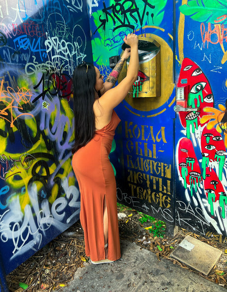 kendallknightt kunst heiße galerien