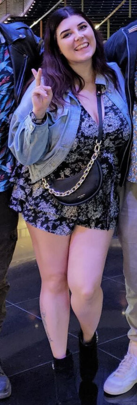 Alluux xxx nette fotos