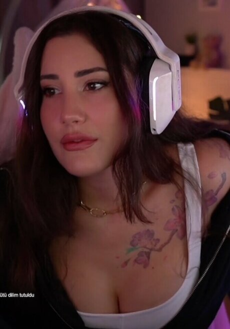 _zge Azunyan pornografische fotos