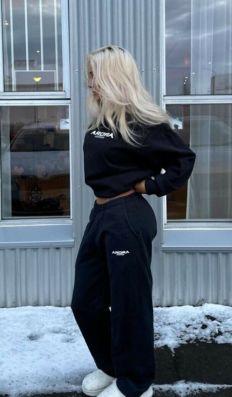 Brynhildurgunnlaugs nacktheit sexy archiv