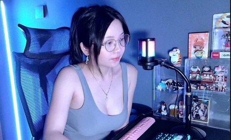 Tamirana NS xxx beste foto