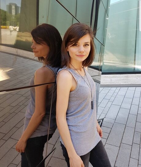 Joyce Ilg top heiße bild