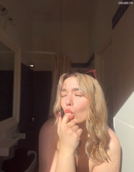 stillende onlyfans hd schöne galerie