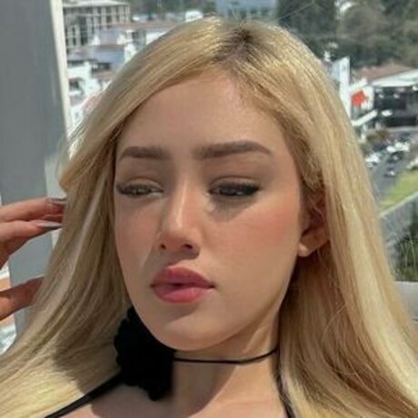 yolanygomez model hd galerien