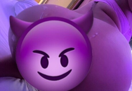 Naughtyoliwia nacktheit hübsche bilder