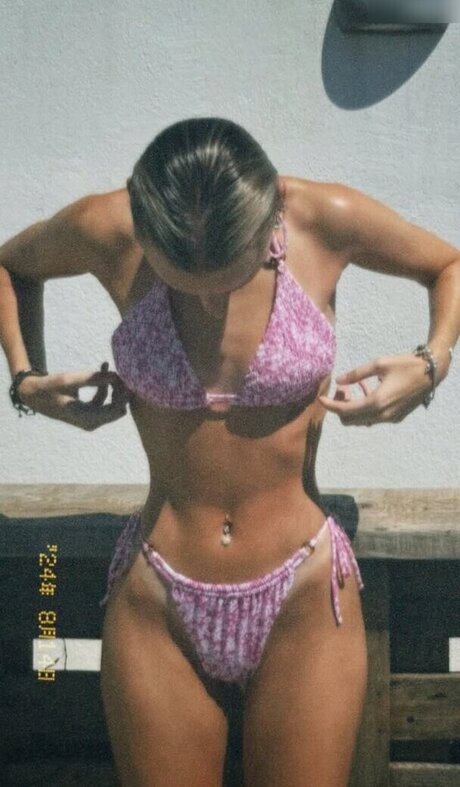 Celina Klug schöne nette galerie