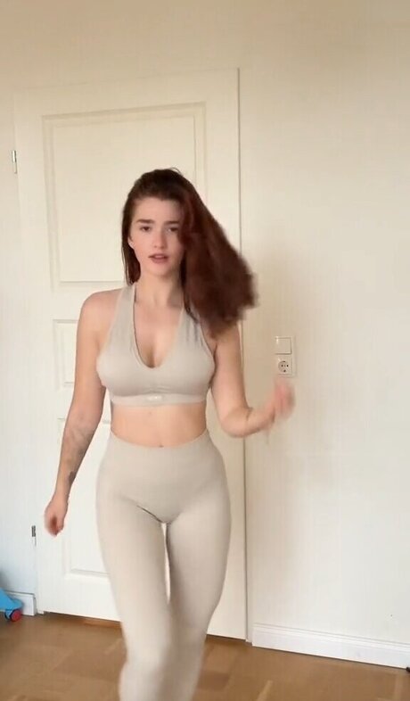 Julia Schulze xxx beste bilder