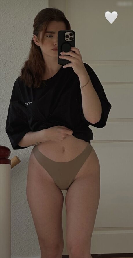 Julia Schulze heiße bild