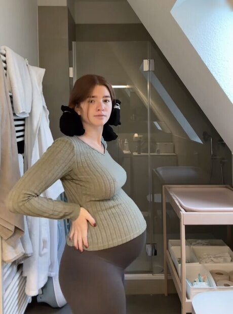 Julia Schulze erwachsene kunst fotos