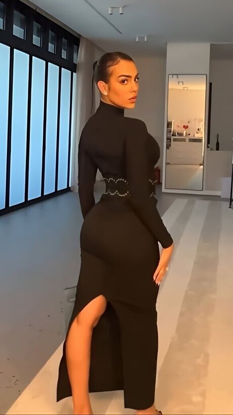 Georgina Rodriguez Hern ndez erotische freie bild