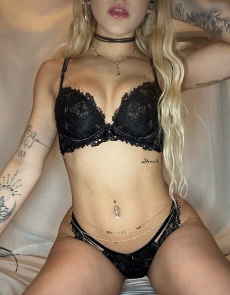 nadiniii perfekte nackte galerien