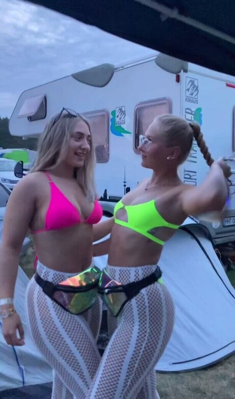 Emma Louisa nacktheit foto