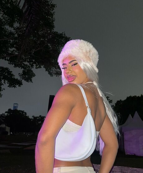 baddiejuu model hübsche galerie